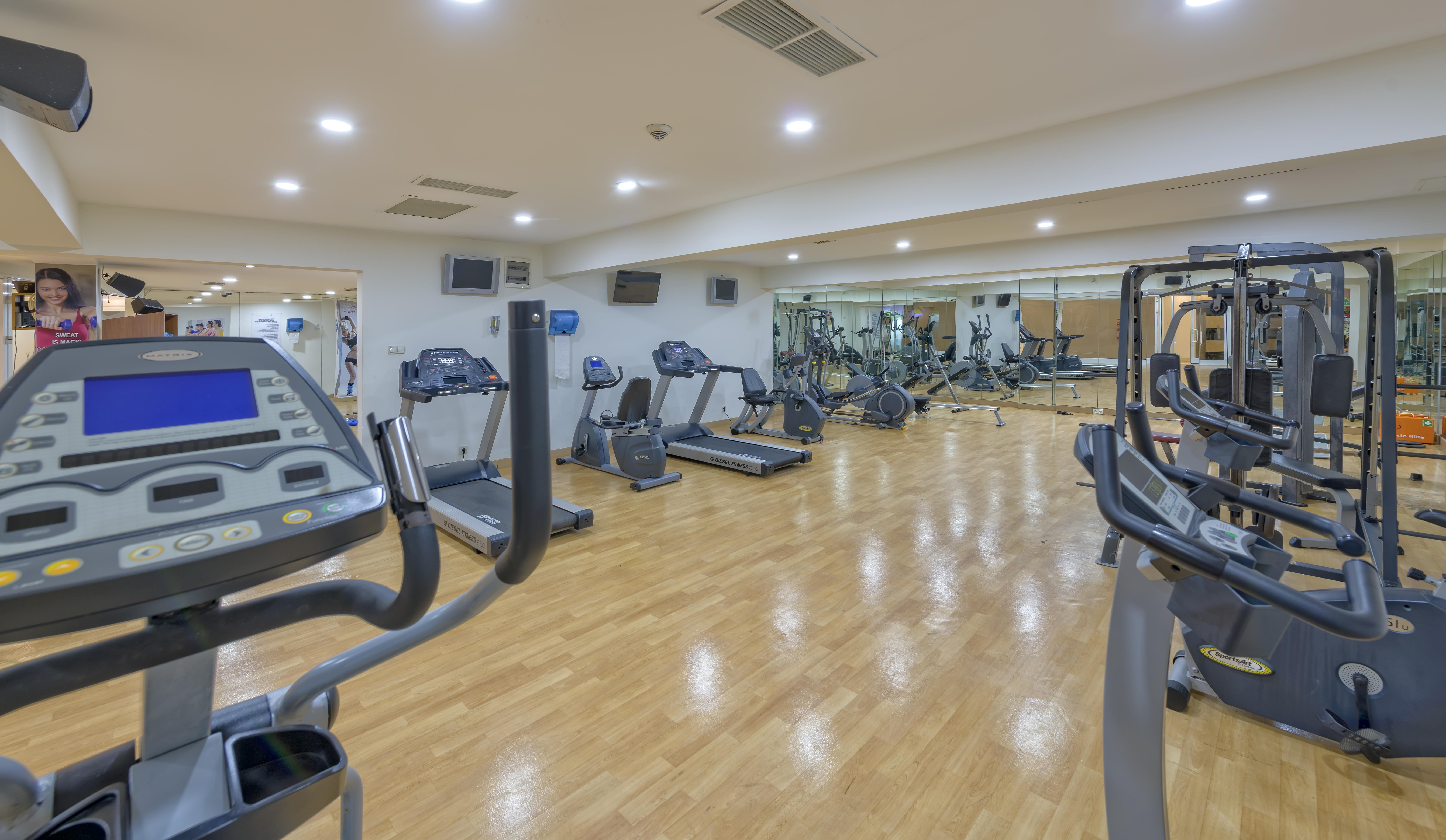Innvista Hotels Belek Buitenkant foto The gym at the hotel