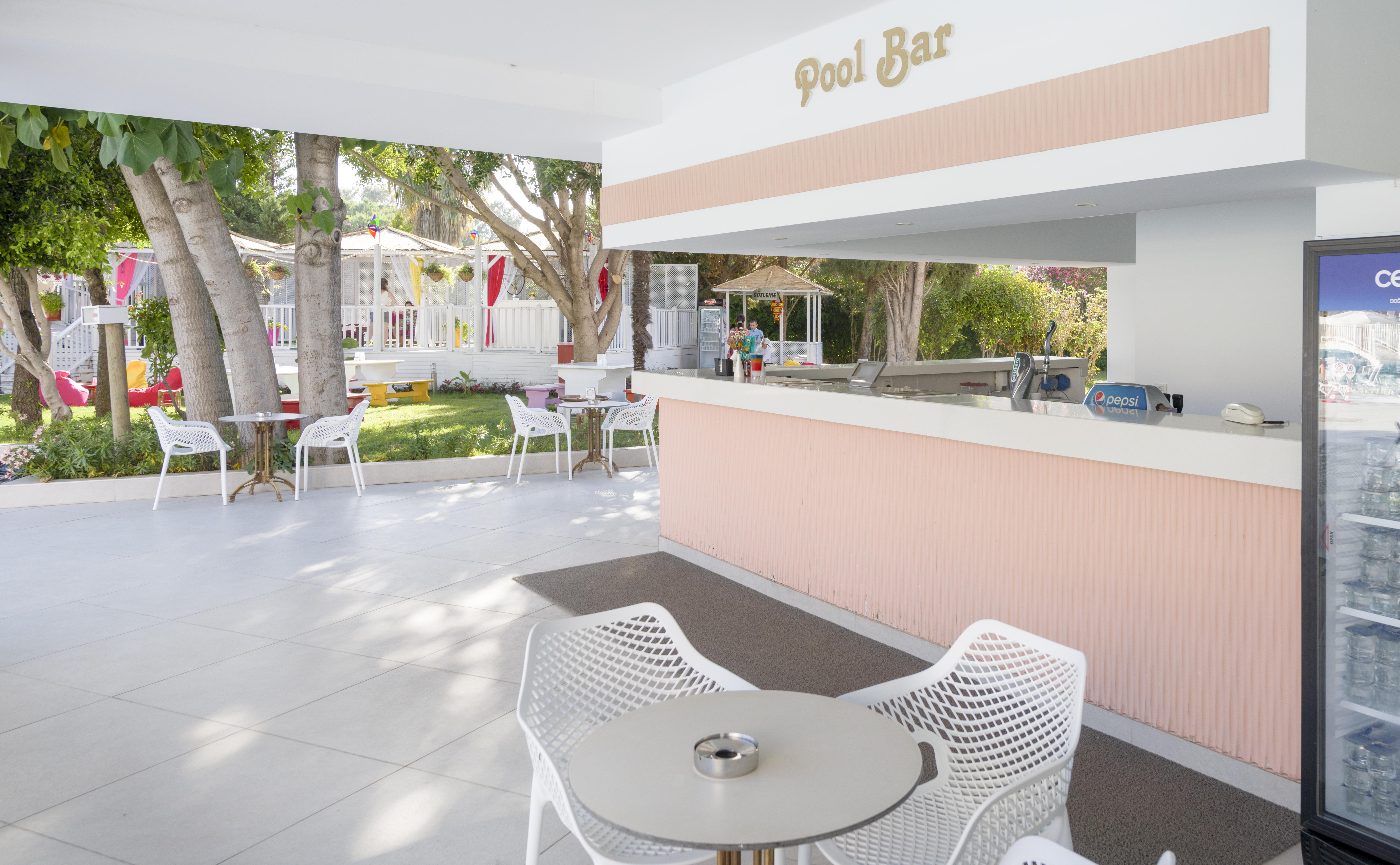 Innvista Hotels Belek Buitenkant foto Pool Bar